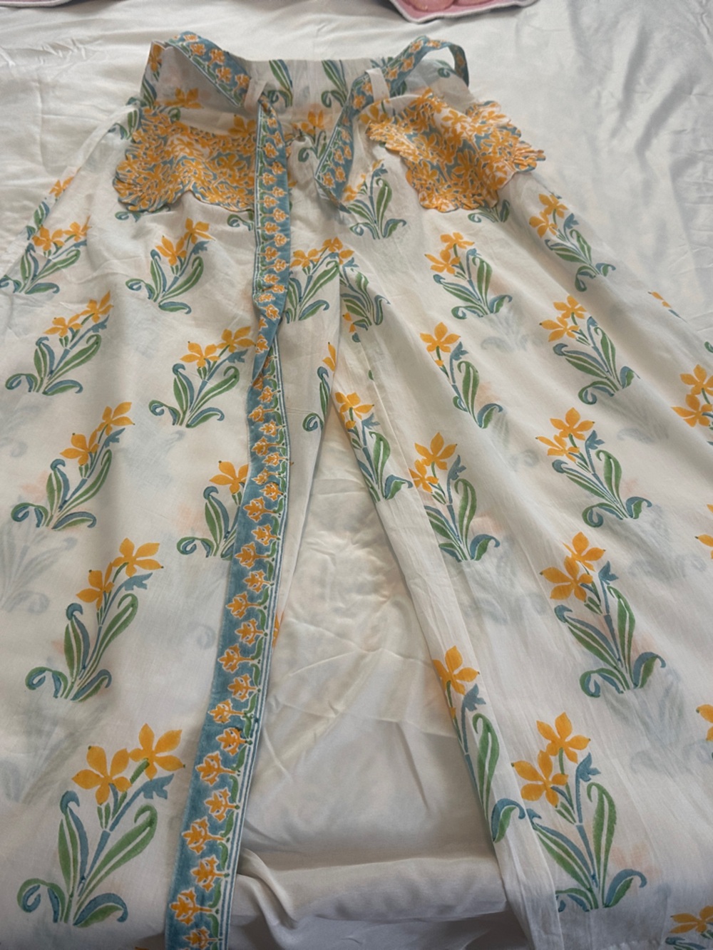 POL White with Yellow Floral Print Pants and Green Trim